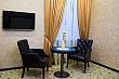 Bellagio - Gold luxe  - Уголок отдыха с мягкими креслами 