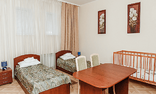 Евразийский бизнес-центр - Семейный номер комфорт с 2 односпальными кроватями - Спальные места